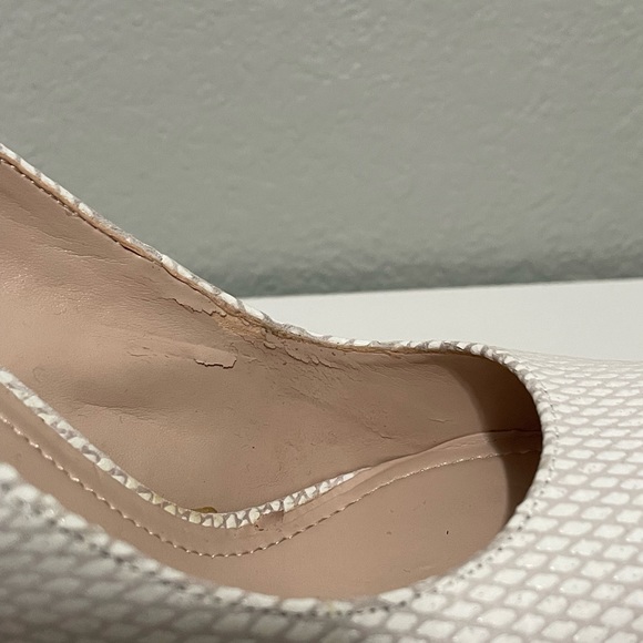 BCBG Generation white heels - Picture 5 of 8